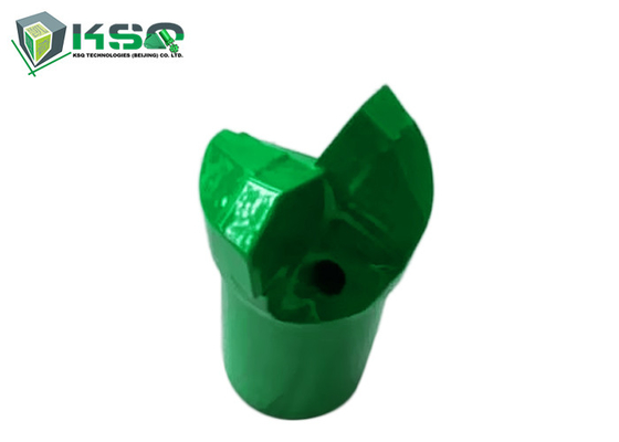 R17-28mm Deux ailes PDC Forage de roche Un équipement de forage