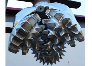 26&quot; code en acier 135 du peu de perceuse de diamant de dent IADC pour le doux de forage - formation moyenne