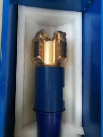 4 bits du peu de perceuse d'insertion de carbure de lames PDC forgeant pour le perçage de puits d'eau