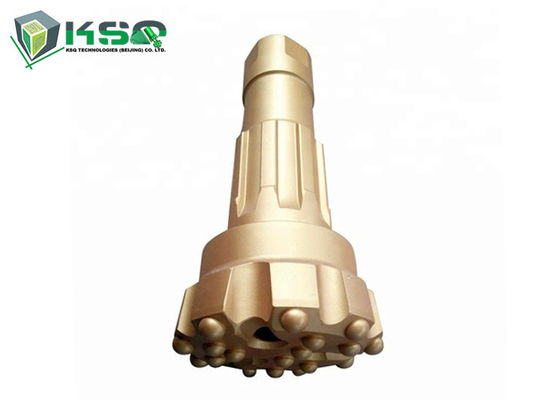 En bas du trou le peu de perceuse les marteaux et le peu QL60 DHD360 SD6 M60 de perceuse pneumatique