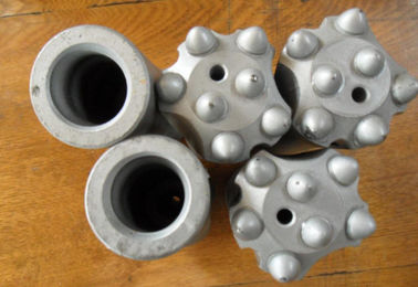 Degré 32mm des outils conique par bouton en pierre 7 de forage de roche de roche 7 bouts