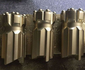 Le perçage de marteau supérieur de pièce forgéee/T45 rétractent le peu de perceuse de roche de bouton de fil 76mm