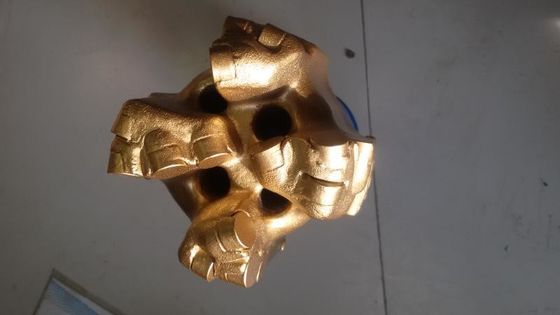 Les outils de forage de roche de peu de perceuse de PDC pour IADC codent G4456 HY/M422 avec la mesure de la conception douce